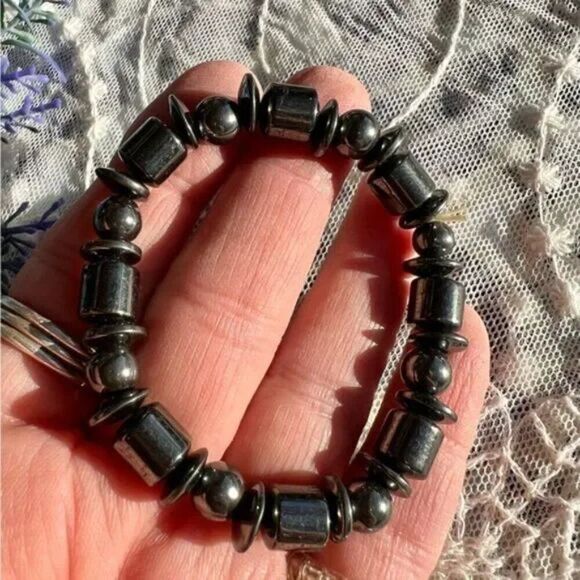 Vintage Hematite Magnetite Magnetic Stone Stretch Bracelet Heavy - Picture 5 of 7